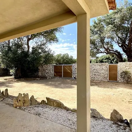 Avec Piscine Locations I Tramizi Bonifacio * Bonifacio (Corsica)